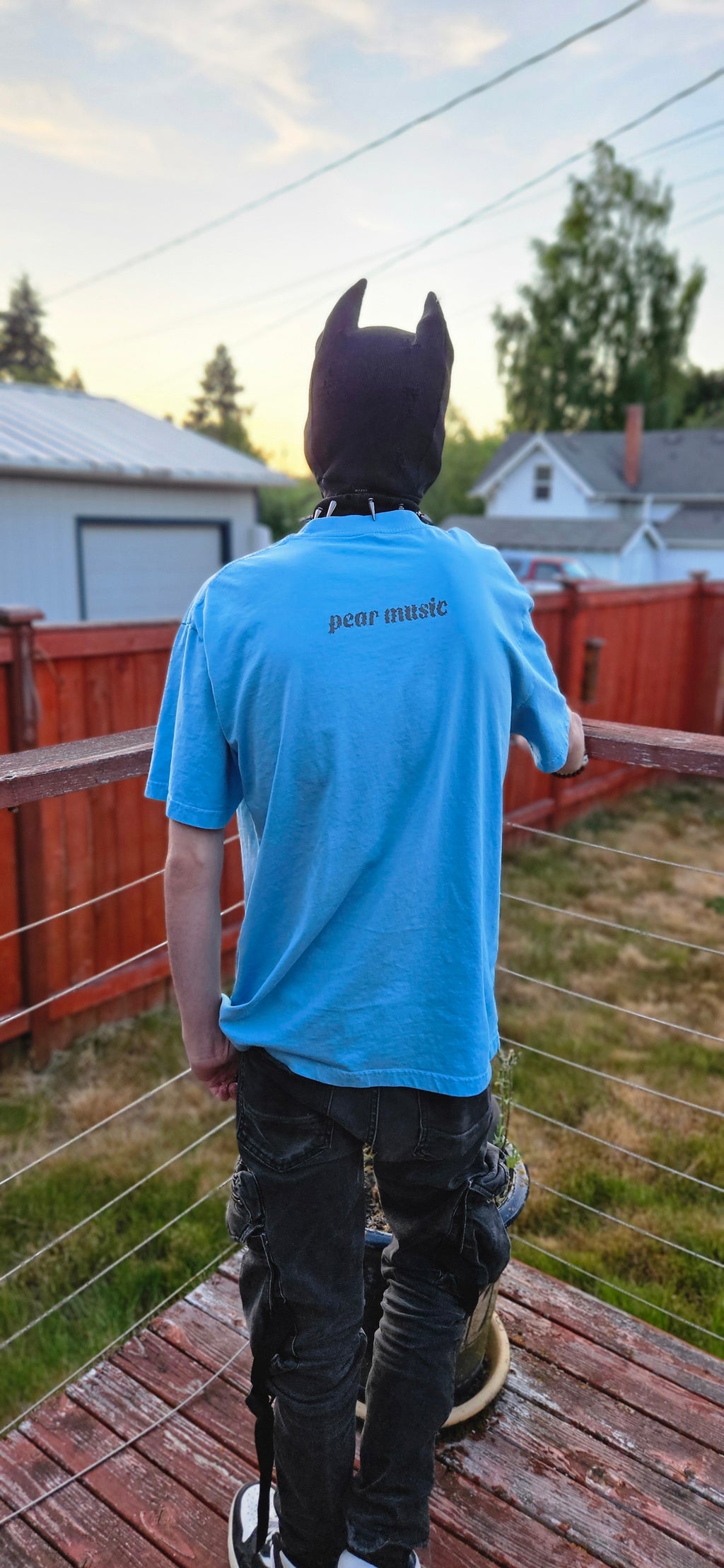 pear's 'listen first' Oversize Tee